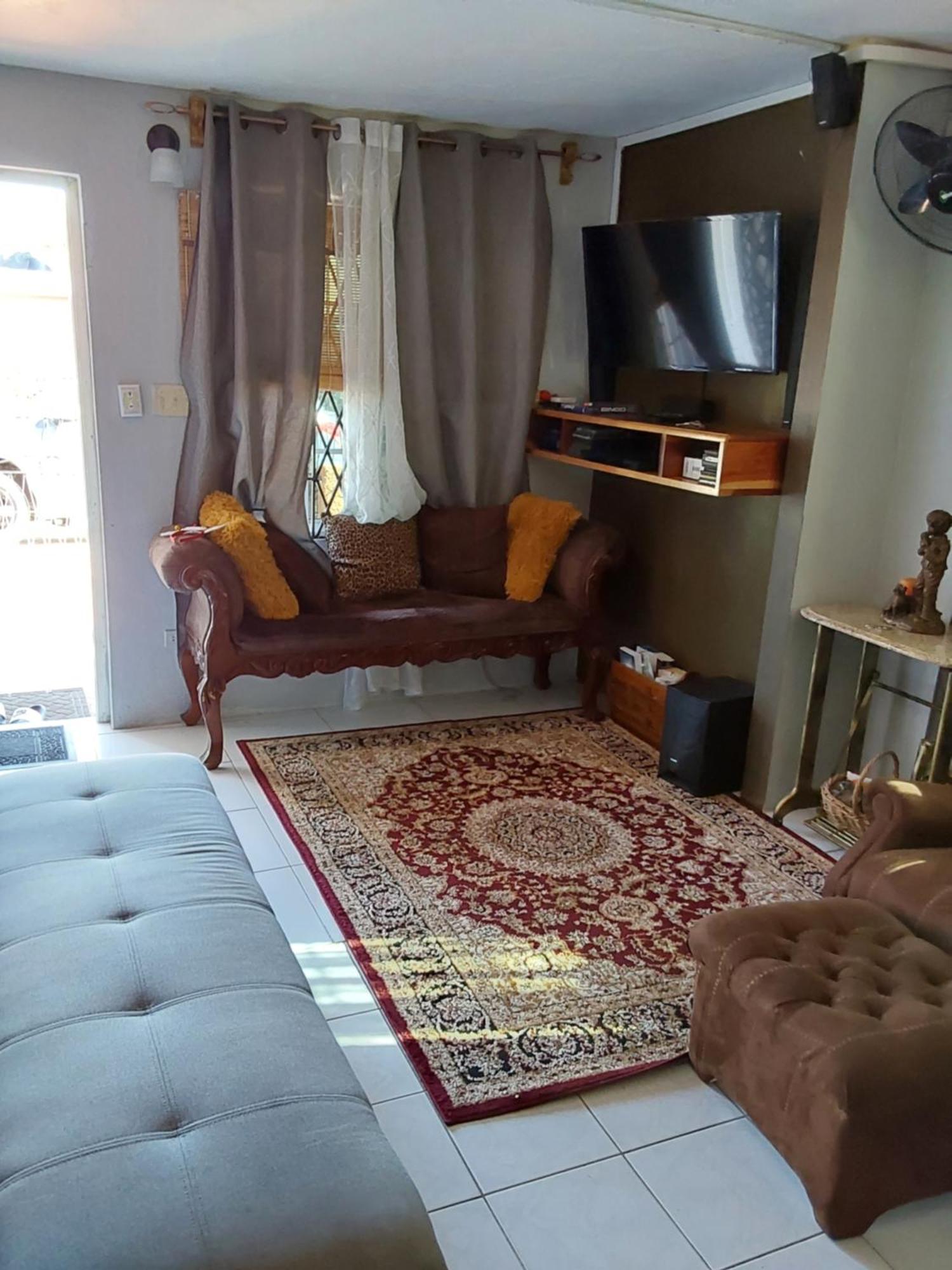 Zipcode Hideaway Guesthouse พอร์ทมอร์ ภายนอก รูปภาพ