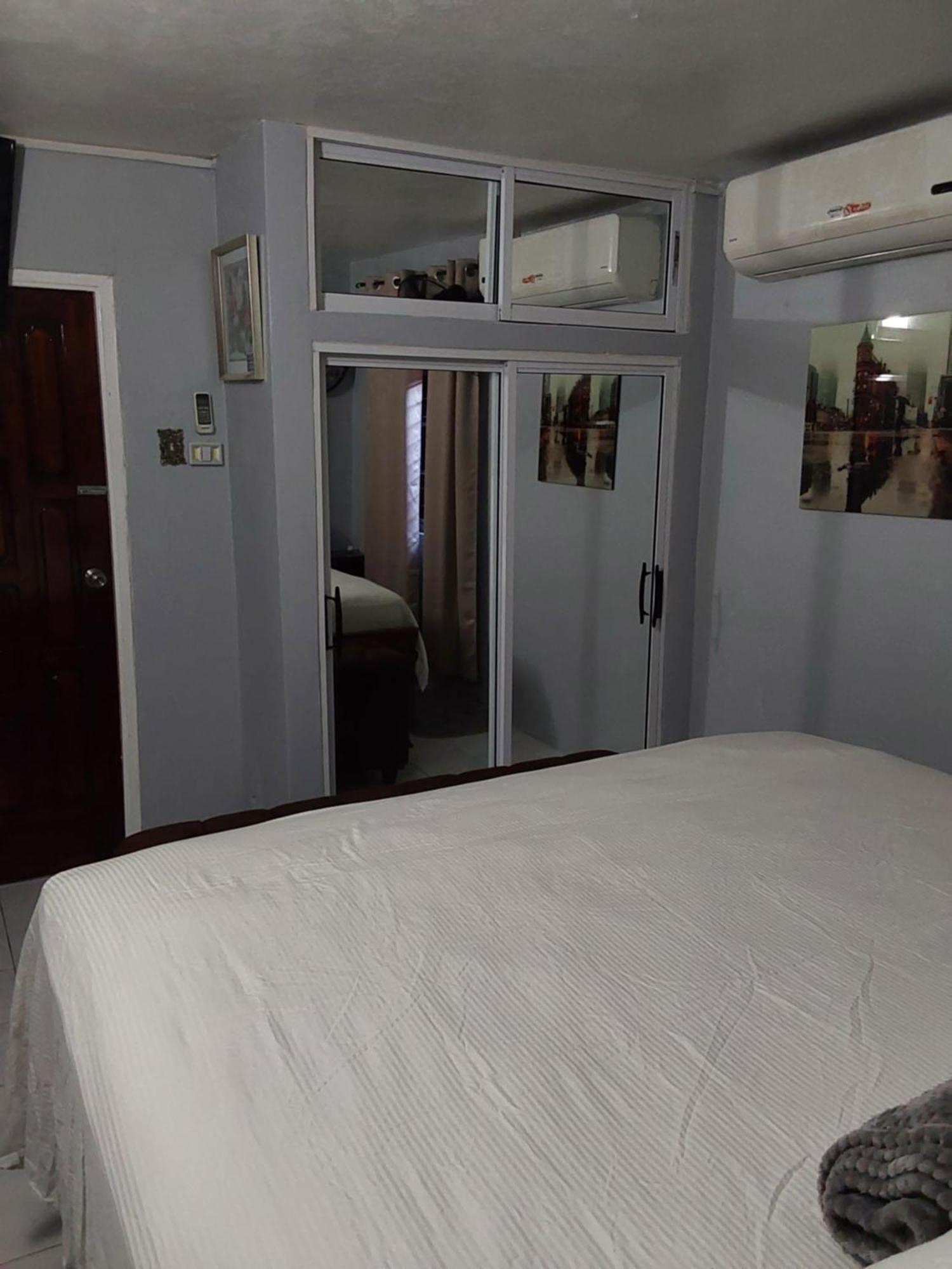 Zipcode Hideaway Guesthouse พอร์ทมอร์ ภายนอก รูปภาพ