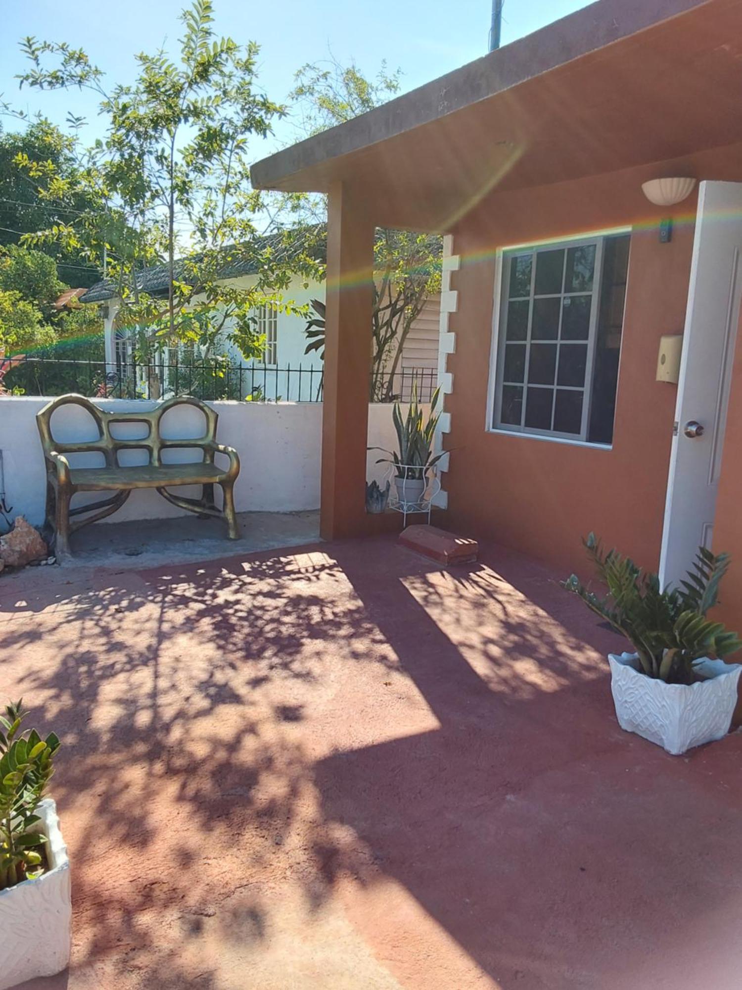 Zipcode Hideaway Guesthouse พอร์ทมอร์ ภายนอก รูปภาพ